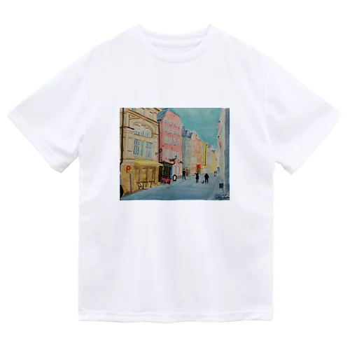 ストックホルムの路地裏 ドライTシャツ