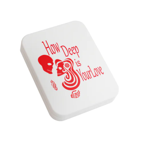How Deep Is Your Love（赤） Flat Tin Case