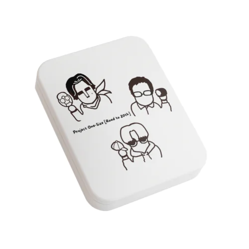 ３人の個性をギュッと集結 Flat Tin Case