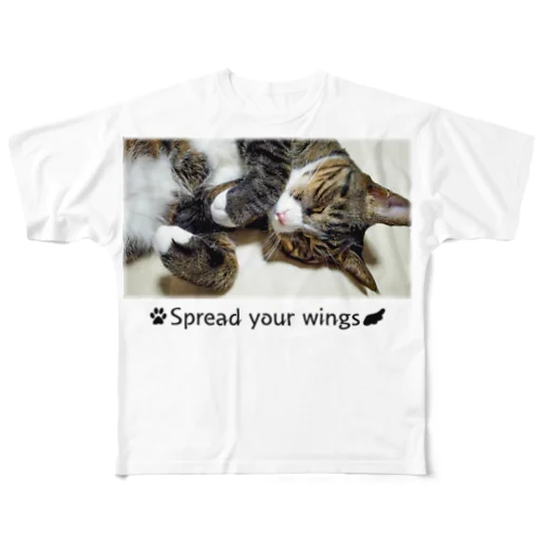 【猫】眠るキジトラ、Sleeping Beat -001 (text：Spread your wings) フルグラフィックTシャツ
