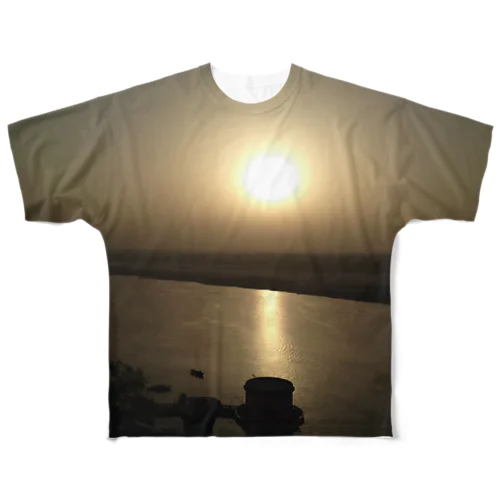 Rising sun at The Ganges フルグラフィックTシャツ