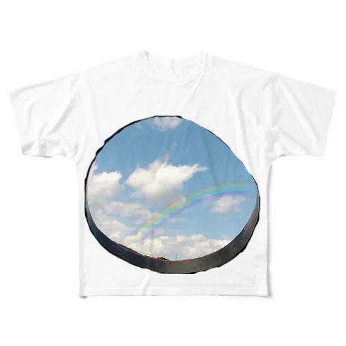 穴空いて空そして虹 All-Over Print T-Shirt