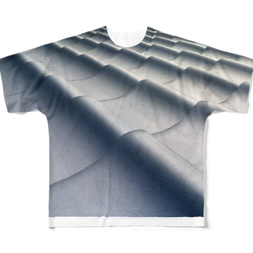 瓦 All-Over Print T-Shirt