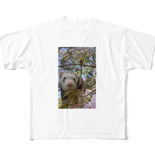 桜の下で、フェレットと。 All-Over Print T-Shirt