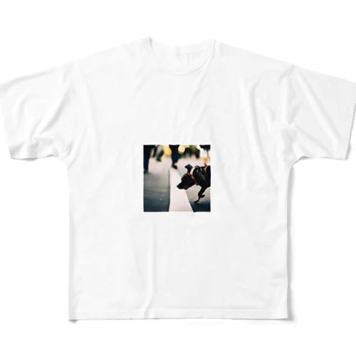 散歩中の犬のグッズ All-Over Print T-Shirt