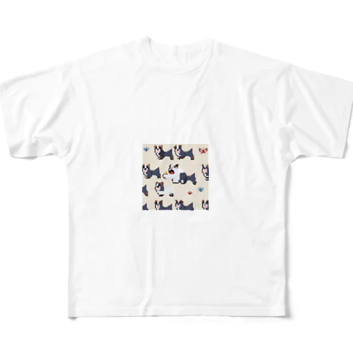 蝶々を追いかけるブルドッグ All-Over Print T-Shirt