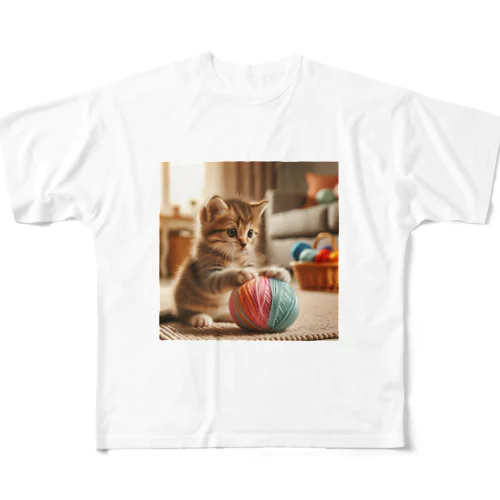 かわいい子猫がお部屋を明るくする姿 フルグラフィックTシャツ