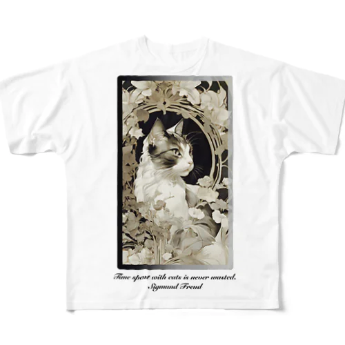 好奇心旺盛な顔つきのにゃんこ All-Over Print T-Shirt