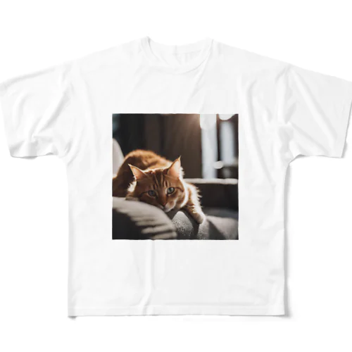 リビングでごろんとする猫 フルグラフィックTシャツ