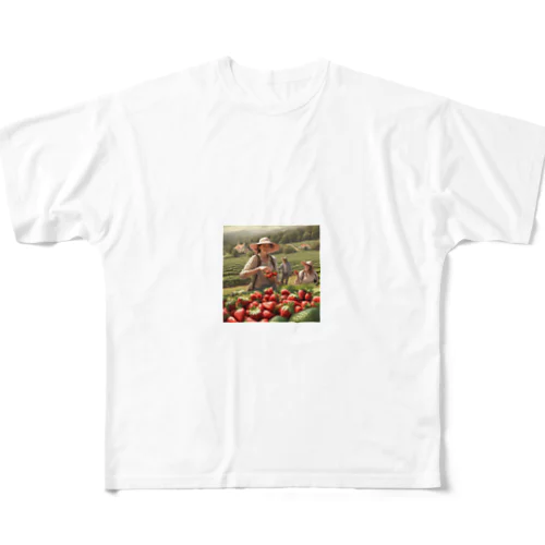 イチゴ狩りを楽しんでる観光客 All-Over Print T-Shirt