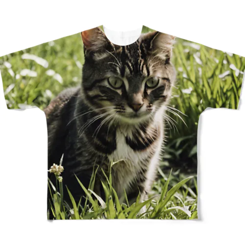 草むらの猫 All-Over Print T-Shirt