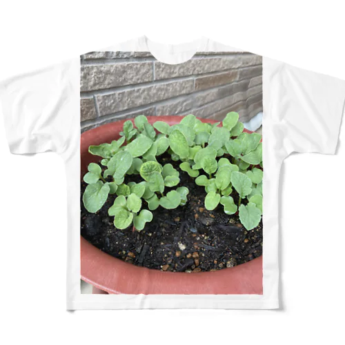 新しい始まりを象徴する緑の新芽がプランターから顔を出しました🌱 All-Over Print T-Shirt