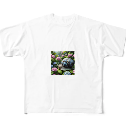 アジサイの花の下を移動するカタツムリ All-Over Print T-Shirt