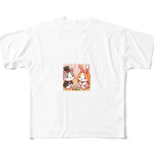 ネコとウサギの戯れ All-Over Print T-Shirt