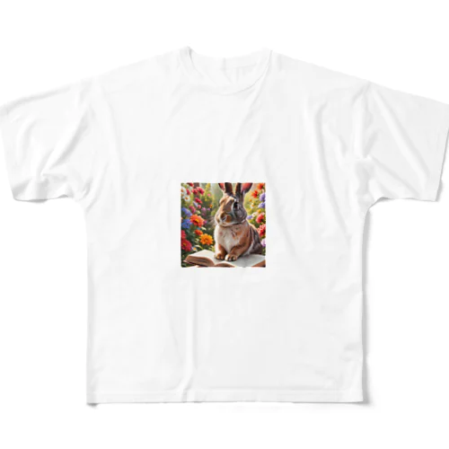 本を読んでいるうさぎ All-Over Print T-Shirt