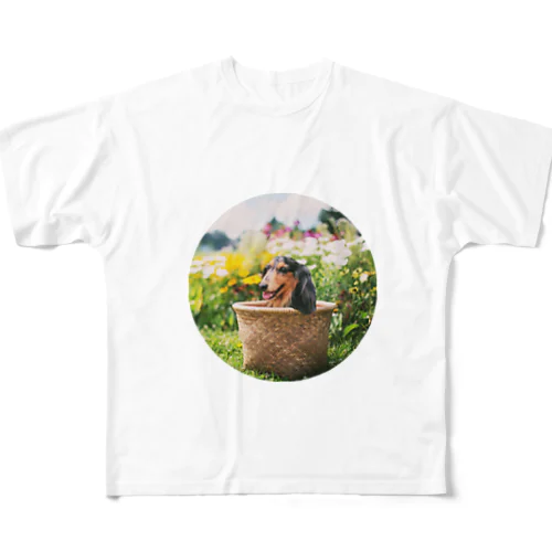カゴの中のミニダク All-Over Print T-Shirt