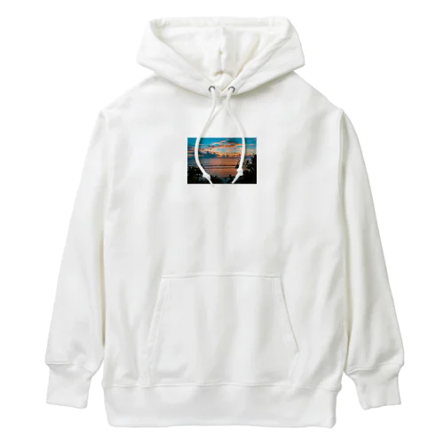 海と夕陽のコントラスト Heavyweight Hoodie