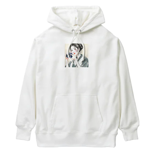 和美さん写真を撮る Heavyweight Hoodie