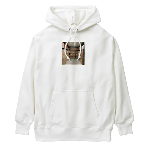 倉庫の中は Heavyweight Hoodie