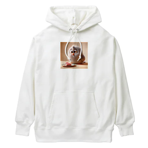 フサフサの鳥が、美味しそうな餌を見つけた様子 Heavyweight Hoodie