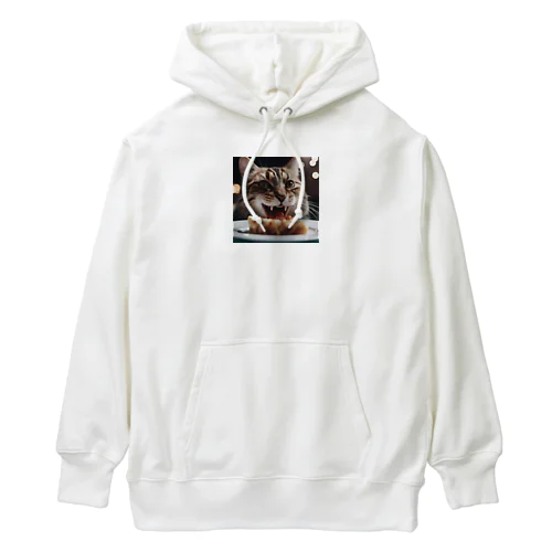 ごはんを食べている猫 Heavyweight Hoodie