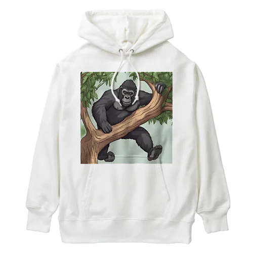 木を登っているゴリラ Heavyweight Hoodie