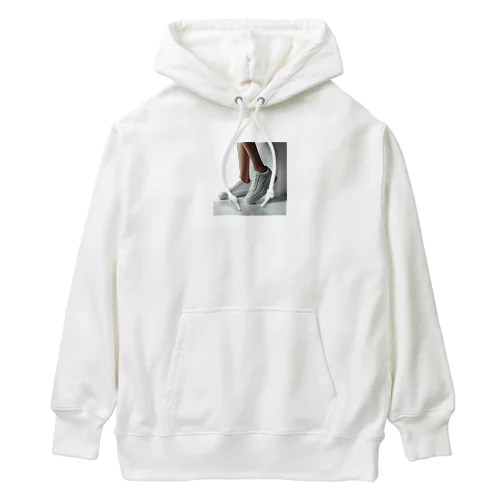 白いスニーカー Heavyweight Hoodie