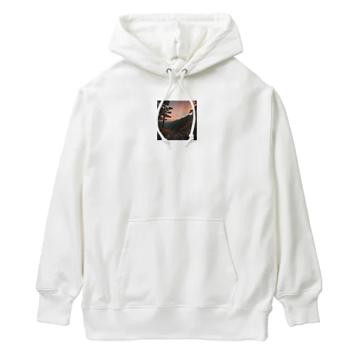 夕陽が山々にそそぐ美しい光 Heavyweight Hoodie