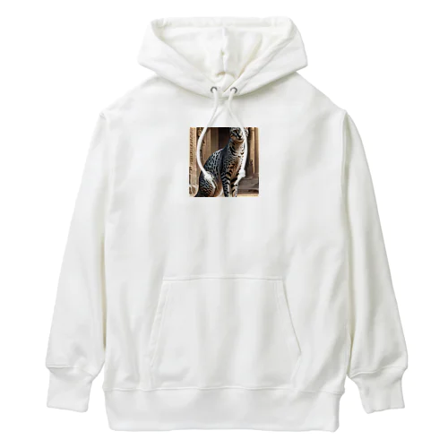 神殿に佇むサバンナキャット Heavyweight Hoodie