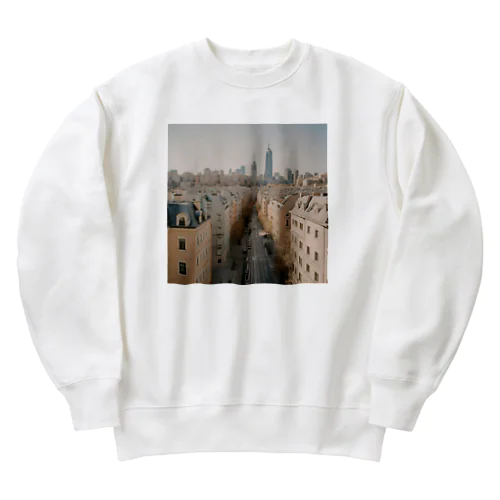 綺麗なビル街のアイテムグッズ Heavyweight Crew Neck Sweatshirt