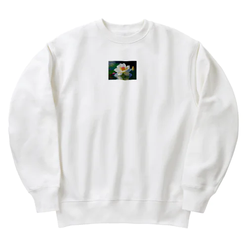 水辺に咲く純白の花 Heavyweight Crew Neck Sweatshirt