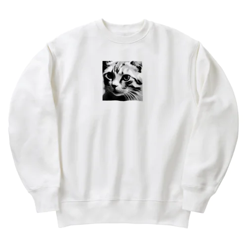 見つめているネコ[クラシック] Heavyweight Crew Neck Sweatshirt