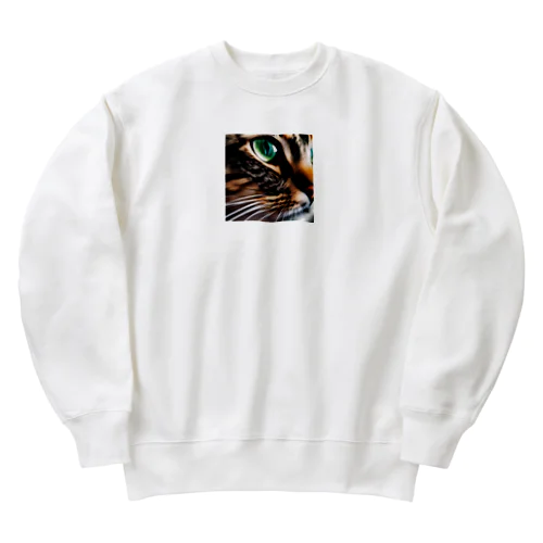 じっと物を見つめる猫 Heavyweight Crew Neck Sweatshirt