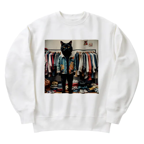 服を選んでいる猫 Heavyweight Crew Neck Sweatshirt