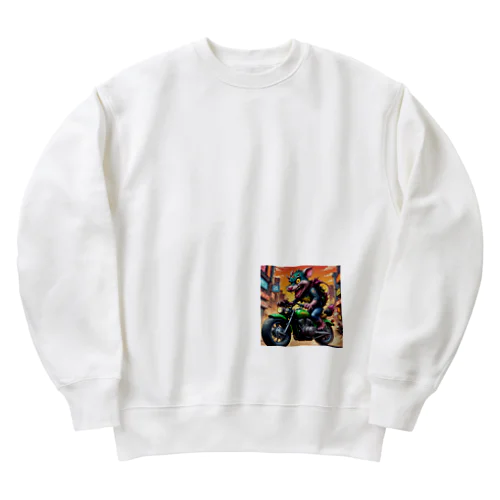 かわいくてクールなモンスターがアメリカンスタイルのバイクに乗っている様子 Heavyweight Crew Neck Sweatshirt