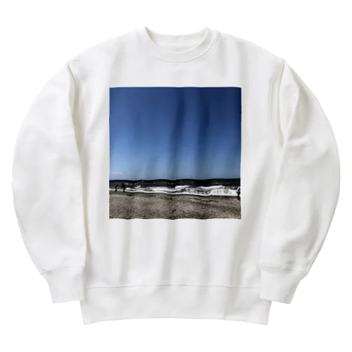 ビーチクリーンしてる海岸 Heavyweight Crew Neck Sweatshirt