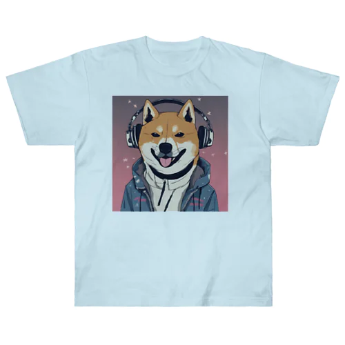 音楽を聴く柴犬 Heavyweight T-Shirt