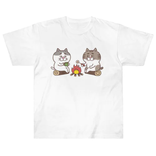 キャンプにゃんこ Heavyweight T-Shirt