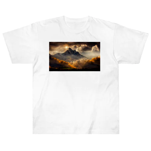 感動的な山脈 Heavyweight T-Shirt