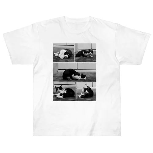 モノクロ猫 Heavyweight T-Shirt