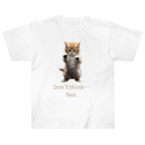 ヨーダのマネの仔猫 ヘビーウェイトTシャツ