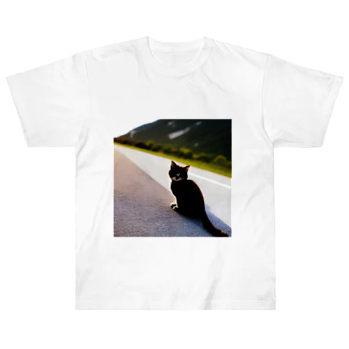 可愛すぎてたまらない、子猫グッズ ヘビーウェイトTシャツ