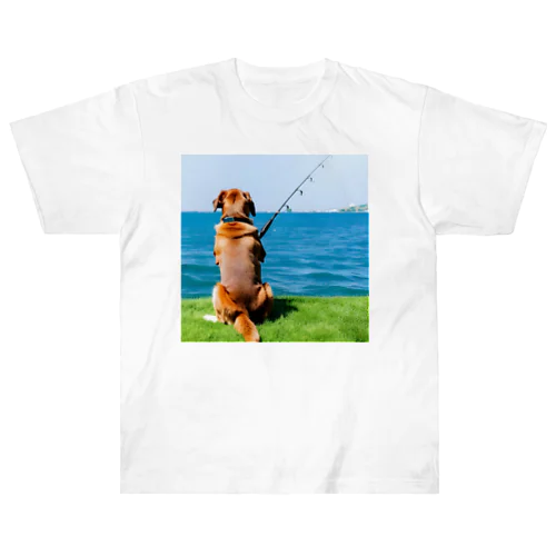 the dog is fishing fish ヘビーウェイトTシャツ