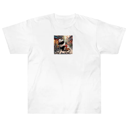 パンダおじさんは行く Heavyweight T-Shirt