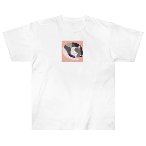 寝ている猫のイラスト Heavyweight T-Shirt