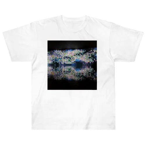 幻想世界 Heavyweight T-Shirt