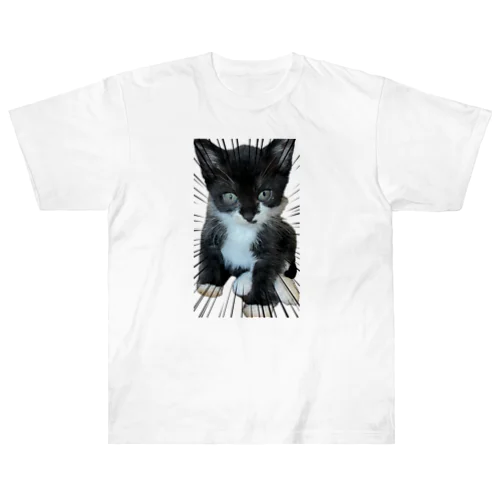 ハチワレてない末っ子くつした猫 Heavyweight T-Shirt