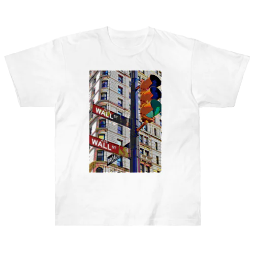 ニューヨーク ウォール街の信号機 Heavyweight T-Shirt