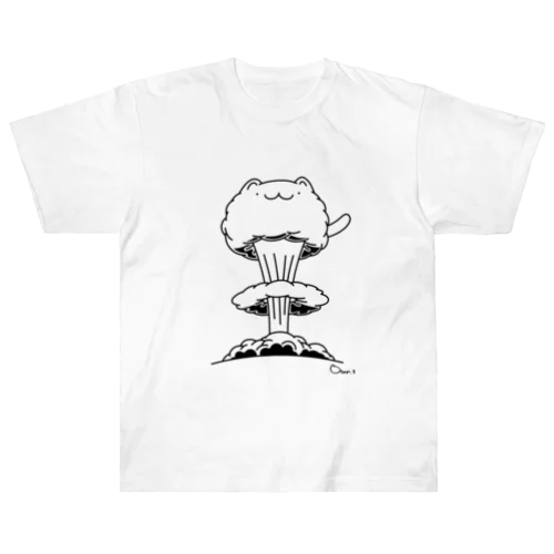 にゃんと爆発 Heavyweight T-Shirt