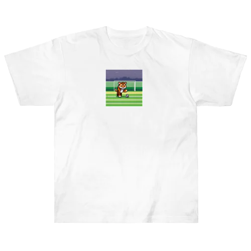 サッカーをしているトラ ヘビーウェイトTシャツ